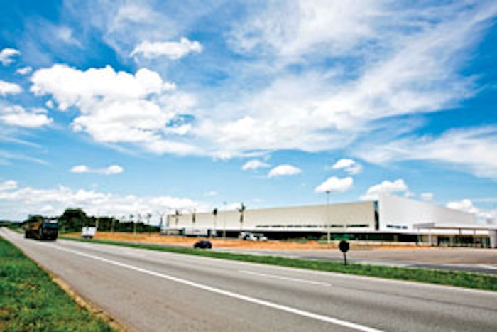 O Boticário new distribution center near São Paulo, which will double the company’s distribution capacity, was prompted by the company’s 20% growth rate in 2009.