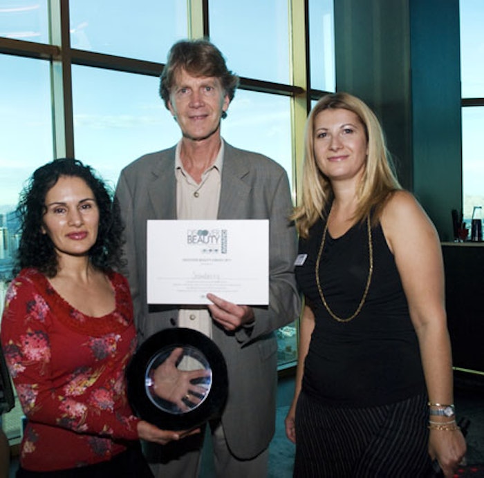 Cosmoprof North America's 2011 Discover Beauty Award, presented by Cosmoprof's Daniela Ciocan (right), went to New Zealand natural anti-aging skin care brand Snowberry.
