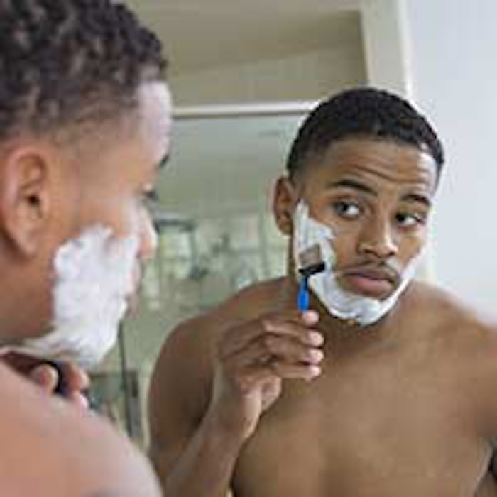 GCInews_manshaving_200