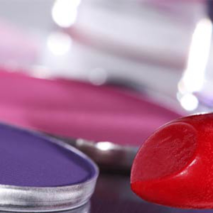 300-cosmoprof-cosmetics