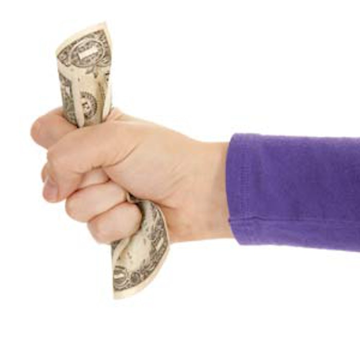 300_SI1511_moneyhand