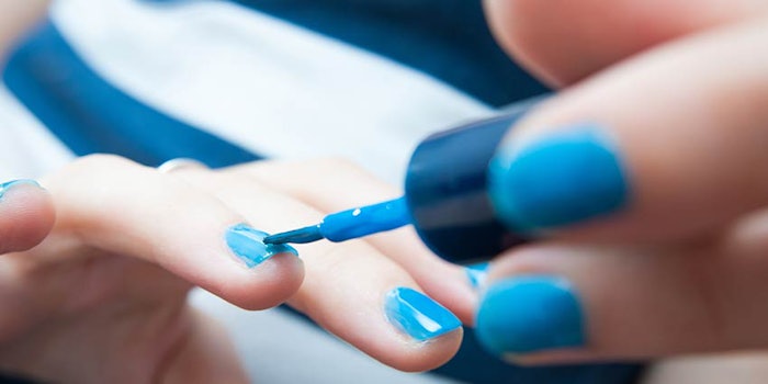 425-nail-polish-blue