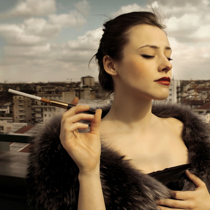 SmokingBeauty-850