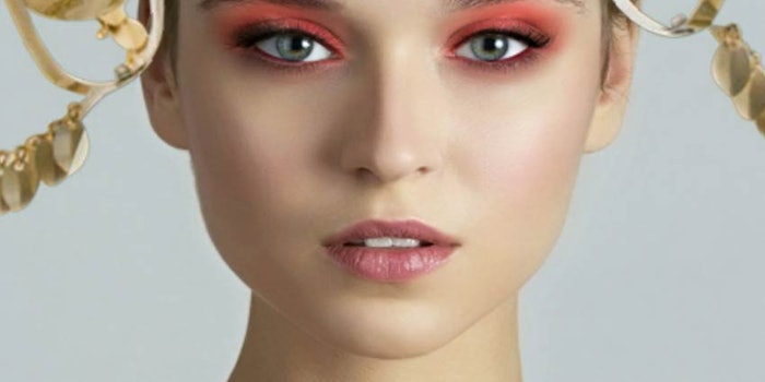 Perfect365 has added hundreds of makeup looks debuting during fall fashion week.