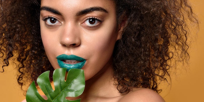 NaturalGreenLipstick_425