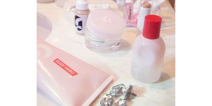 850x425_glossier-insta
