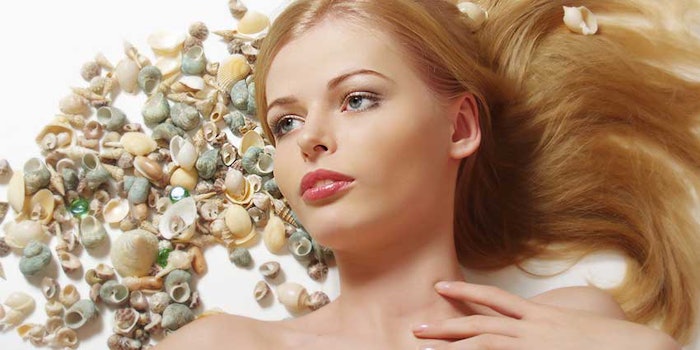 SeashellHairWoman_425