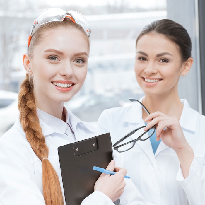 FemaleYoungScientists850