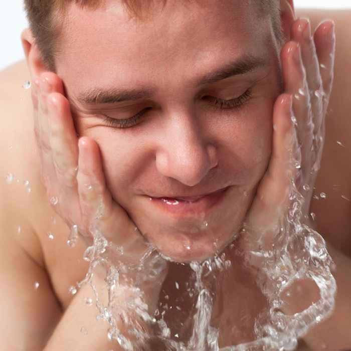 ManWashingFace850
