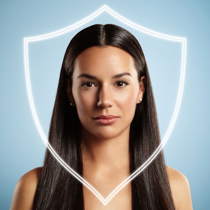 WomanShieldBeauty850