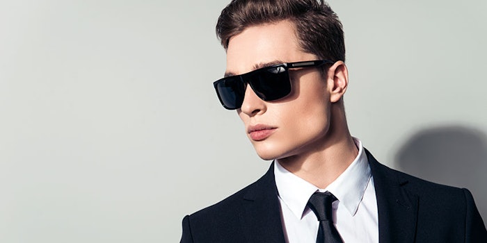 darkhairsunglassesman_425