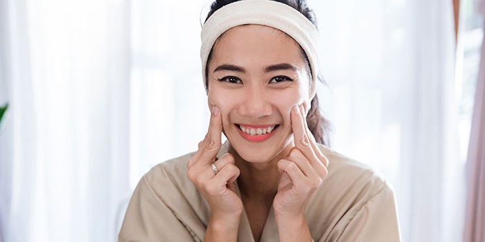 facialyogawoman_425