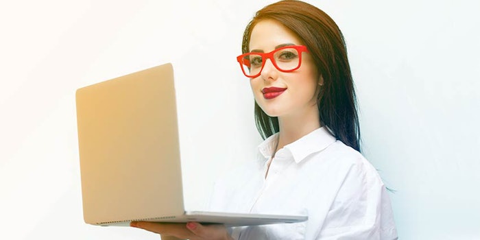 laptopwoman_425