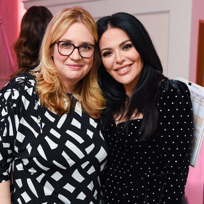 Mary Pelzer, Mona Kattan