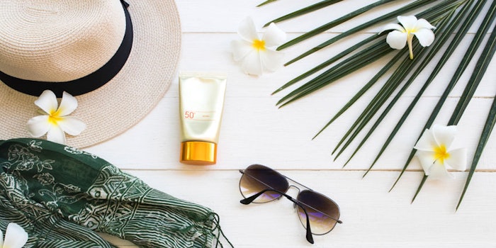 HatSunscreenNatureSunglasses850x425