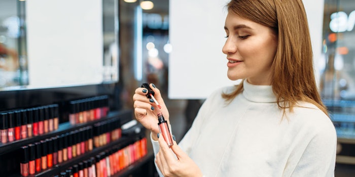 Woman_shop_lip425