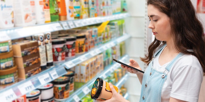 woman_shopping_doyle425