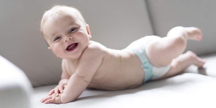 BabyinDiapersSmiling850x425