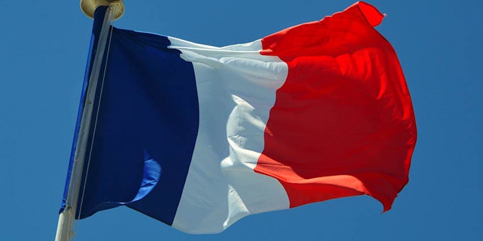 The French cosmetics industry, which exports more than 50% of its production, currently holds 23% of the world market today.