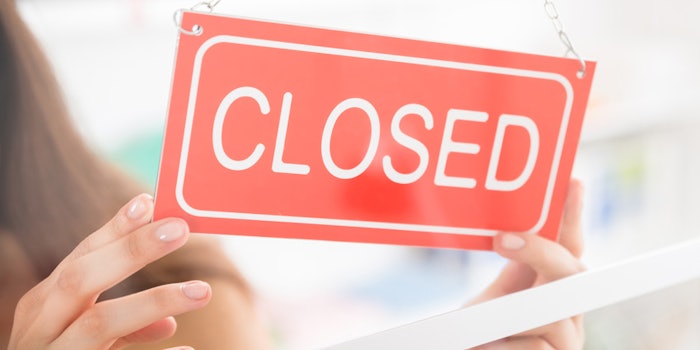 Closedsign425