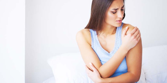 WomanIrritatedSkinSoreArmsTouch_850x425