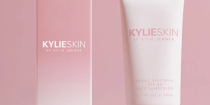 kylie-sunscreen8501