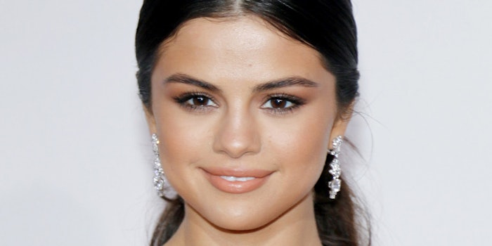 Selena Gomez - Rare (Pop Up Video)