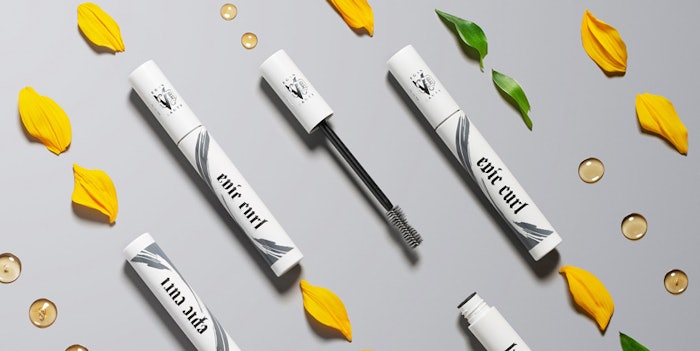 The primer features plant-based conditioners