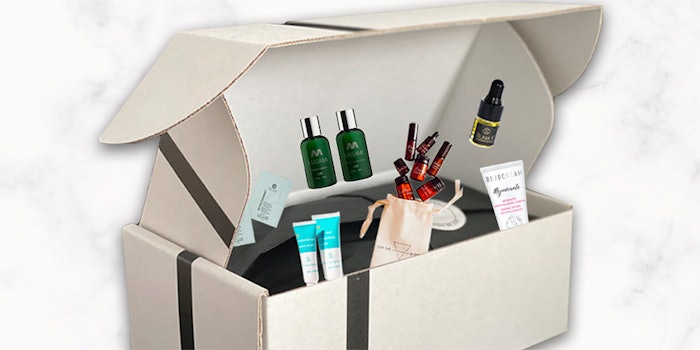 Beautyque Discovery Box.