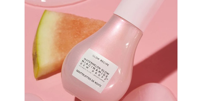 The highlighting serum is formulated without mica, glitter or pearls