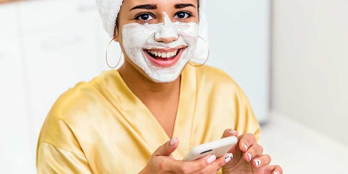 VesCir's iCI is a three-part system, including an app, that analyzes, advises and addresses the external changes that the skin goes through every day to offer a customized skin care solution in cream form.