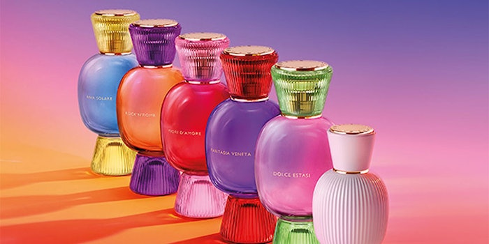 Each bottle has an opaque glossy white lacquer with a porcelain effect.