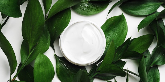 BergaMuls-ET is a natural moisturizing emulsifier and thickening agent that enables efficient formulations for creams, masks and lotions.