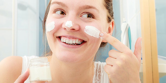 Vegecare TXT is a multifunctional, natural active to impart a variety of textures; Actique Hyal Matrix provides intense moisturization; and Aminosyl Glycinates provides a rich foam and creamy lather.