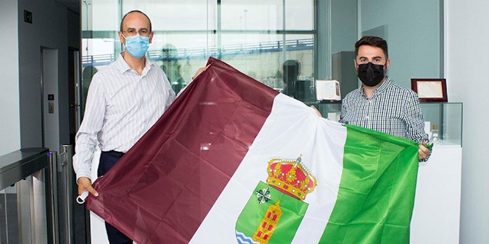 Juan Mediavilla, general manager of Mixer & Pack with Mr. Luis Blanco.Herranz, First Deputy Mayor of Cabanillas del Campo.