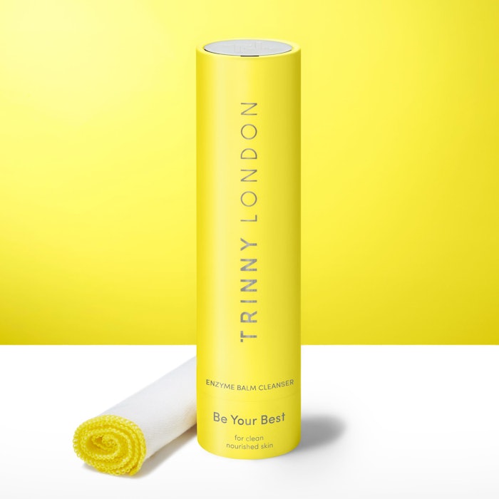 Trinny London's Enzyme Balm Cleanser comes with the T-Towel muslin cloth.