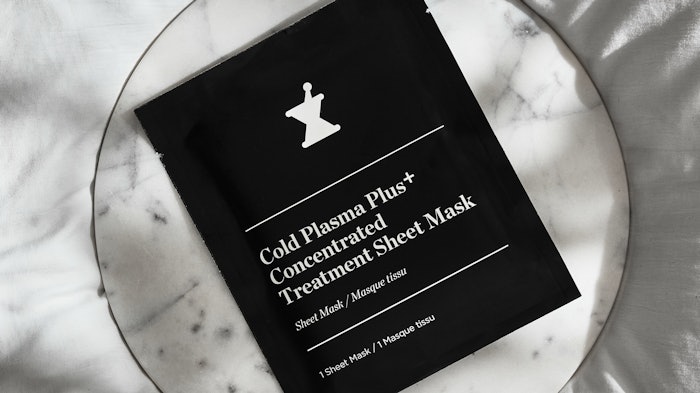 Perricone MD Cold Plasma Plus+ Concentrated Treatment Sheet Mask is formulated with vitamin C Ester, copper tripeptide and phospholipids.
