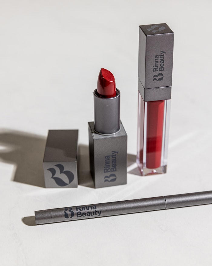 Rinna Beauty formulas are 100% vegan, gluten-free, cruelty-free and absent of parabens, sulfates and phthalates.