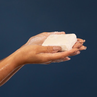 Syndopour 200-MB is specifically designed to help consumers conserve water, reduce carbon footprint and reduce the use of plastics, as it can be packaged in card cartons or wrapped in recyclable paper.