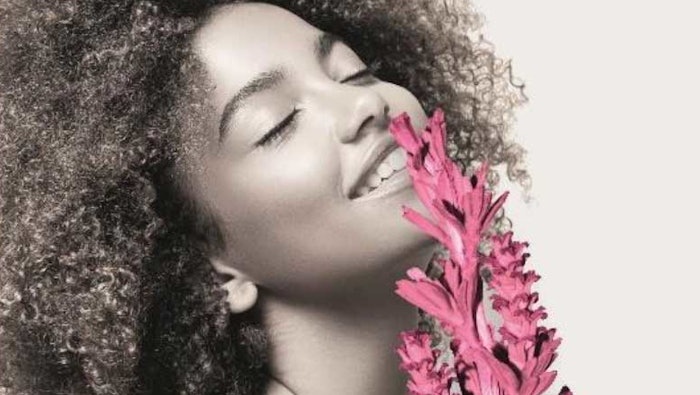 Myramaze-Essence can elicit a more positive mood in users under stress by instantly lowering levels of stress hormones.