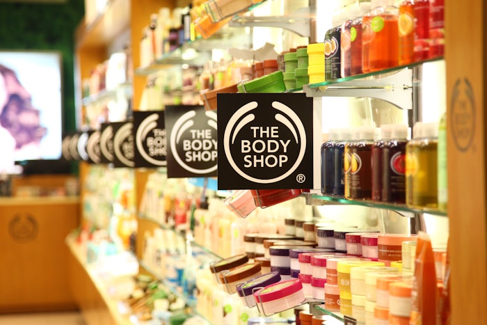 Net revenue in Q4 for The Body Shop was R$1.9 billion, as compared to R$2.0 billion in the previous year.