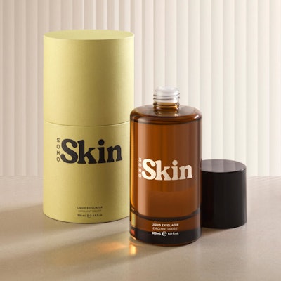 Soho Skin Liquid Exfoliator use lactic acid, succinic acid and mandelic acid to clarify and correct uneven skin tone.
