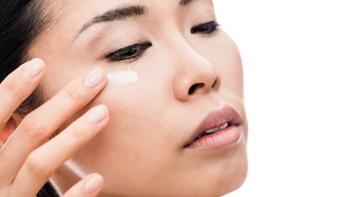 The FDA has received reports of serious side effects including skin rashes, facial swelling and discoloration from the use of skin brighteners containing hydroquinone.