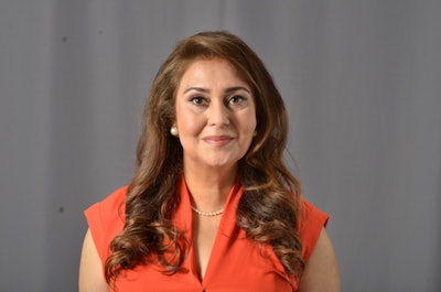 Tanya Momi Headshoot