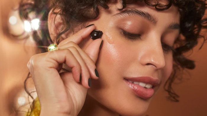 Common Heir's retinol serum, made for consumers with melanin-rich skin, and vitamin C are both formulated in vegan, biodegradable capsules.