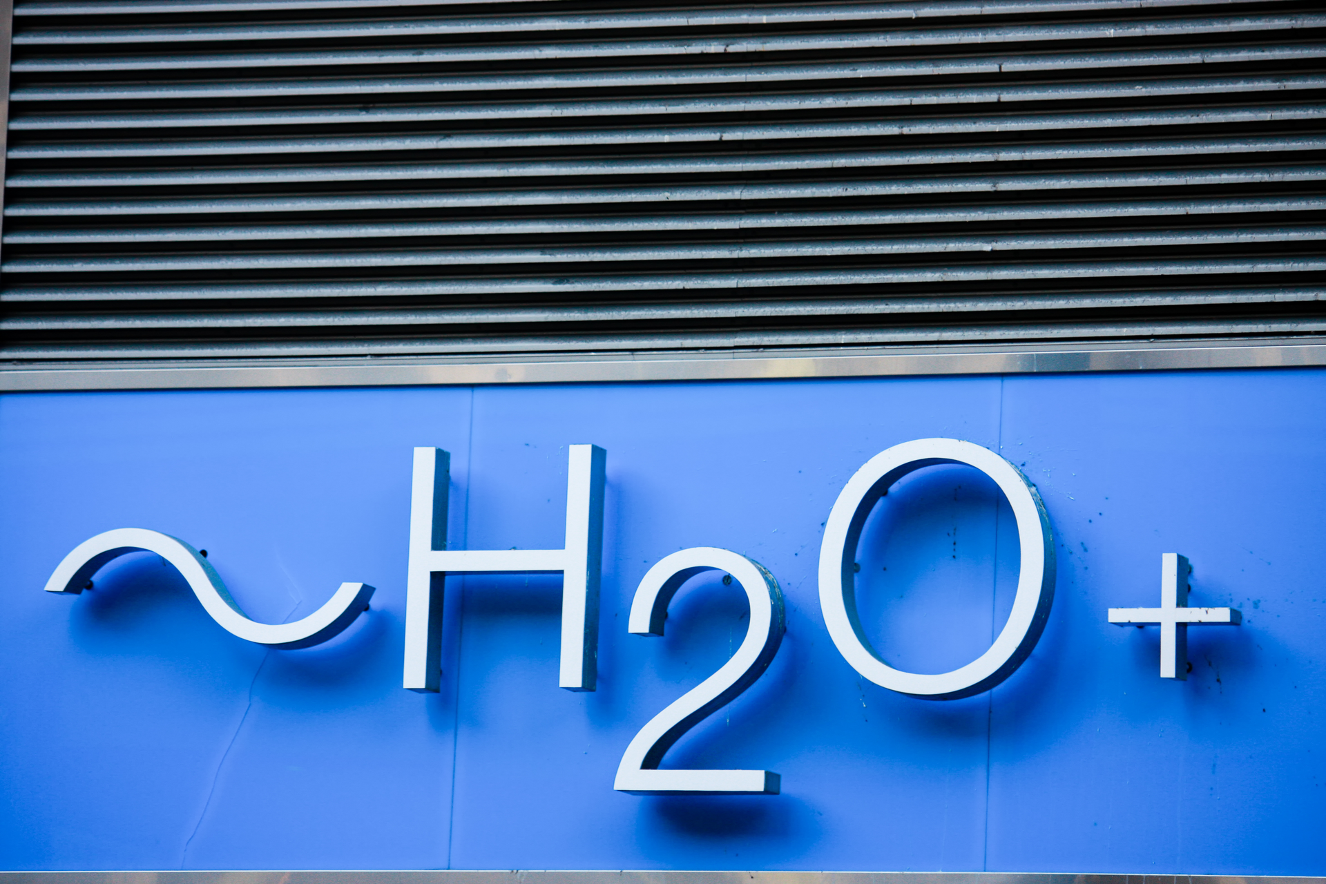 H2O Closes Down After 30 Years In The Industry Global Cosmetic Industry   Dreamstime Xxl 178725308.6306911c769b6 