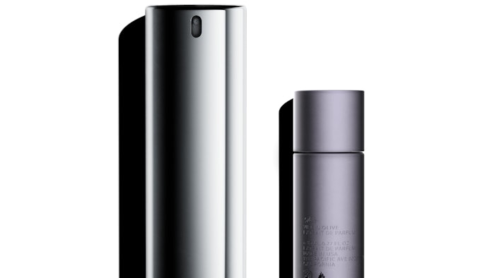 Focusing on clean technology and circular materials, Aeir’s extrait molecular de parfum minimizes botanical use and extraction.