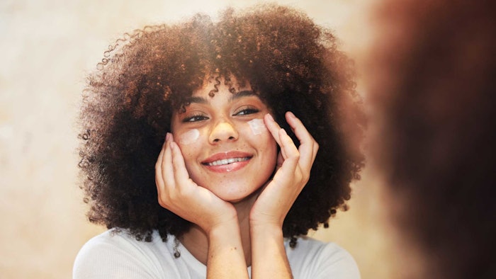 Perhaps the hottest skin care ingredient of the moment, HA is a naturally occurring component of skin whose levels diminish with age. Its replenishment can reverse signs of aging.