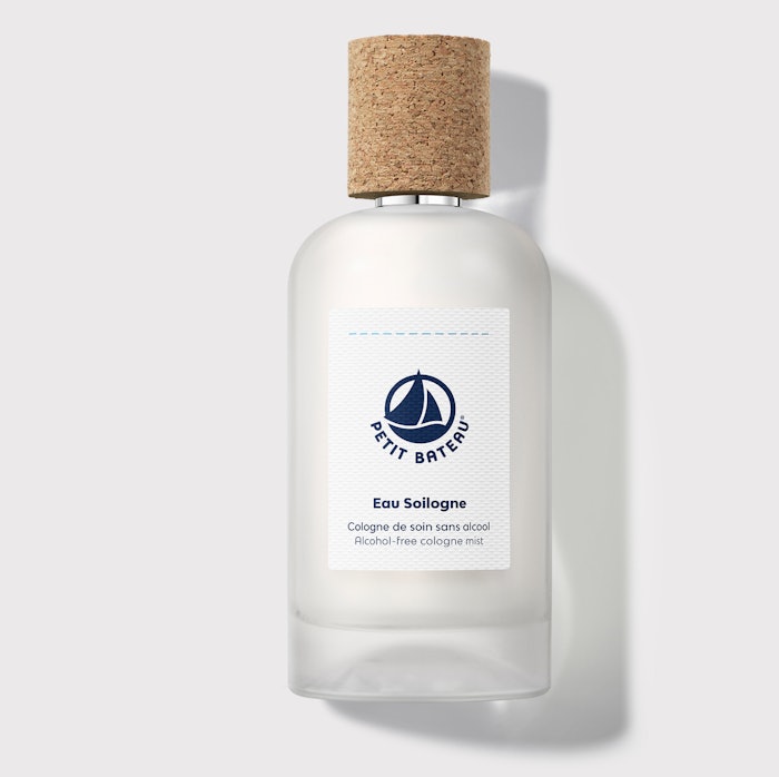 The cork cap reduces carbon dioxide by 89% compared to a PP cap and 21% compared to a wooden cap, according to Quadpack.