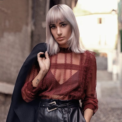 8f760c16 571a 7a89 5fca 78909fb75379